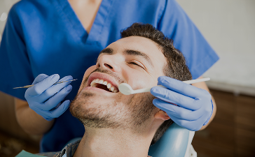 Preventative and diagnostic of dental implants in nyc